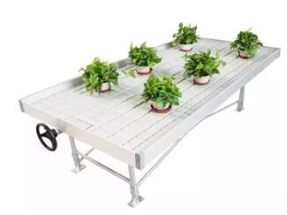 Rolling and adjustable hydroponic grow rack