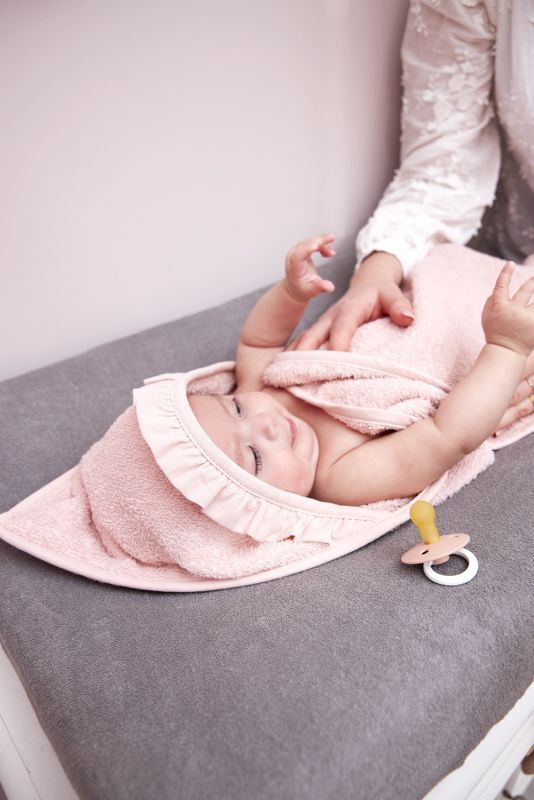 Badbcape Ruffle, 
Soft pink