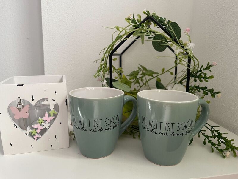 Tasse "Die Welt ist schön weil Du mit drauf bist" Grün/Blauton