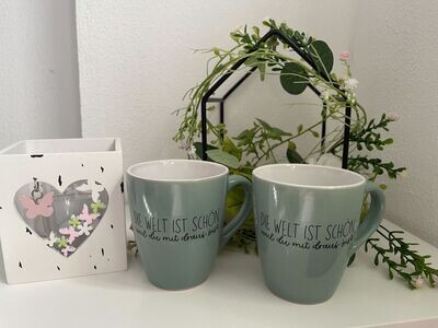 Tasse "Die Welt ist schön weil Du mit drauf bist" Grün/Blauton