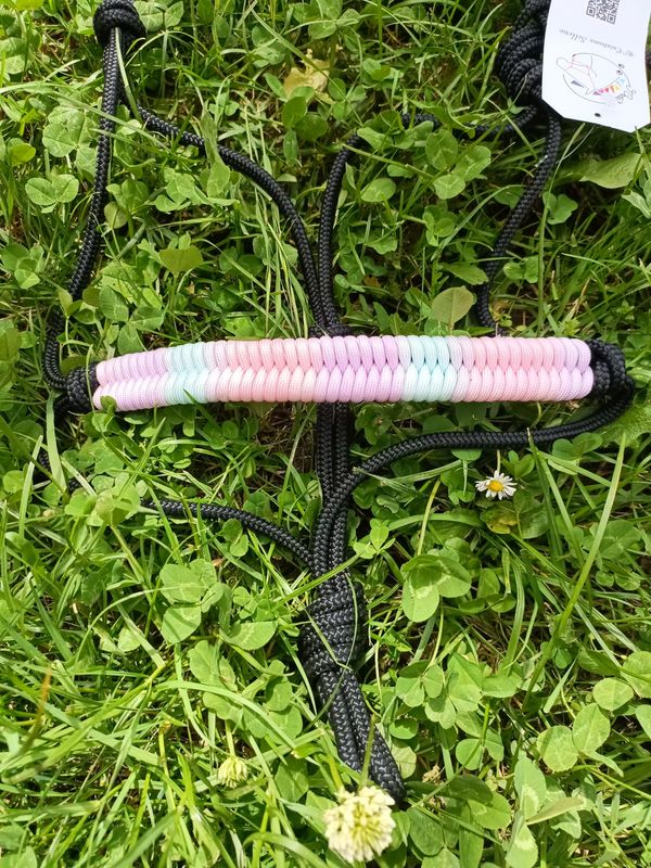 Licol noir rainbow pastel taille poney