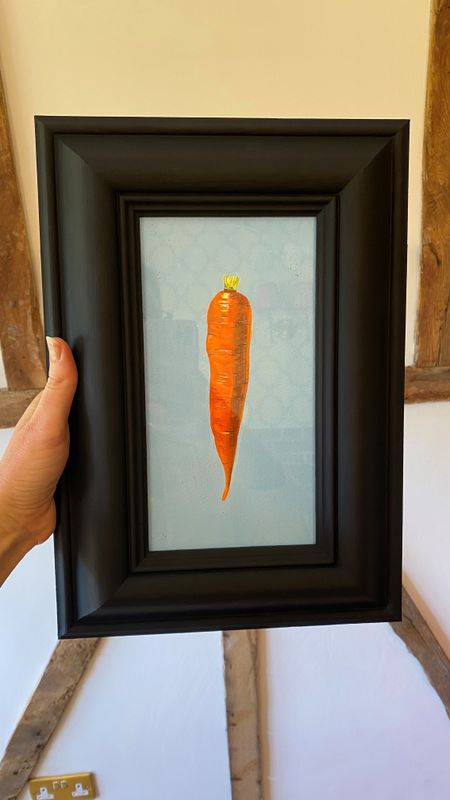 Carrot on Blue incl Navy frame