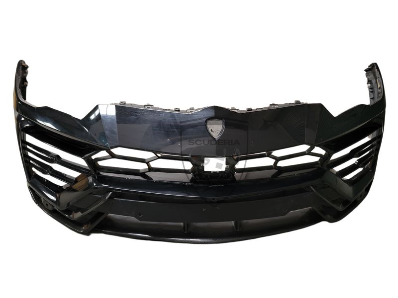FRONT COMPLETE BUMPER W/ CARBON SKIRT FOR LAMBORGHINI URUS FRONT COMPLETE BUMPER W/ CARBON SKIRT FOR LAMBORGHINI URUS