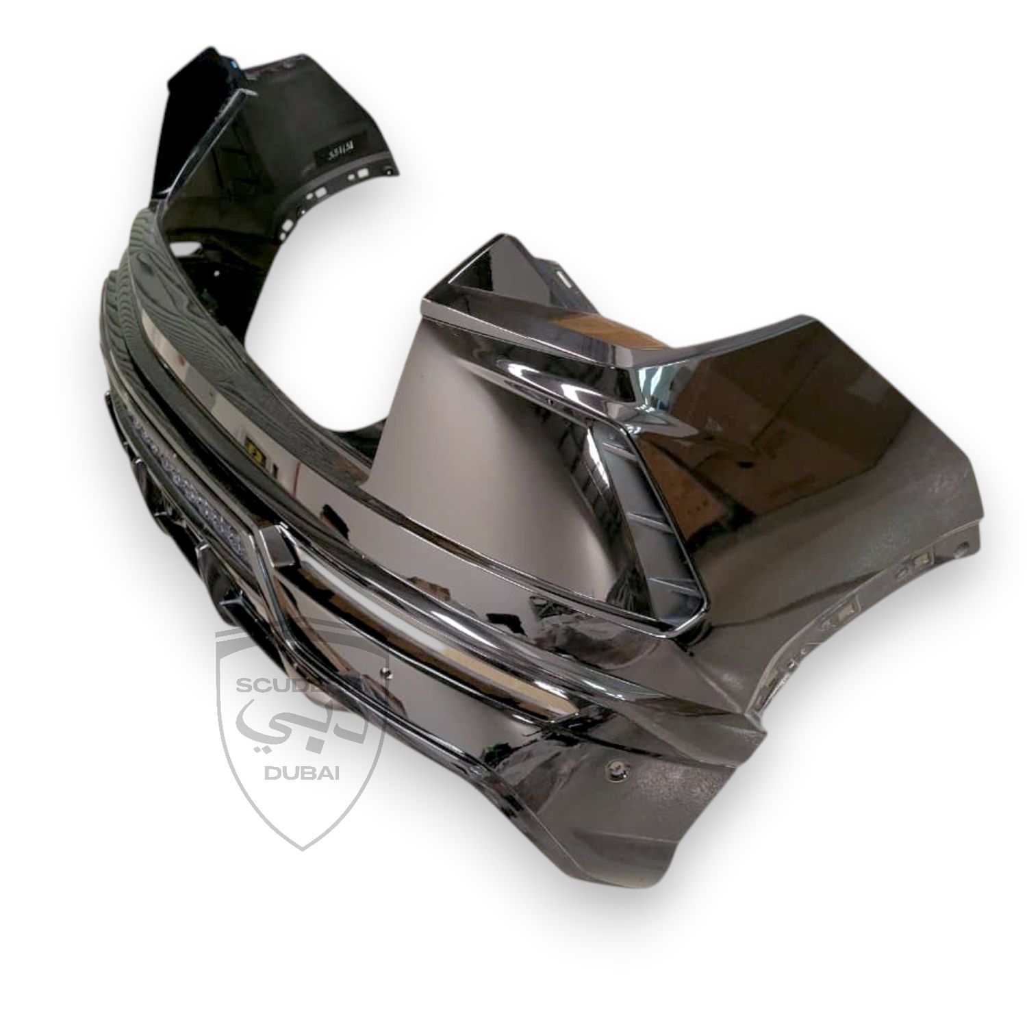 REAR BUMPER  COMPLETE FOR LAMBORGHINI URUS