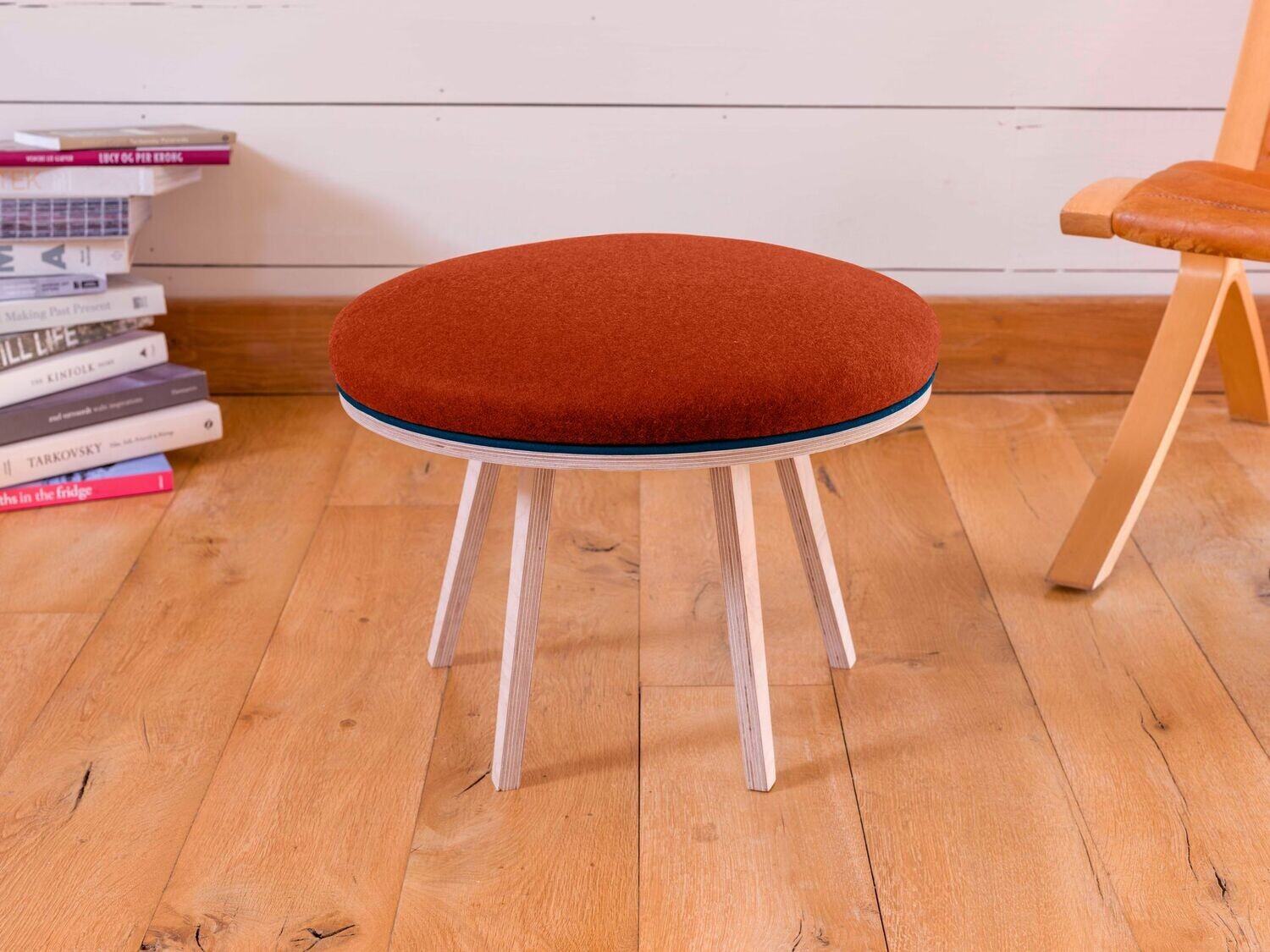 Pimpernel Footstool