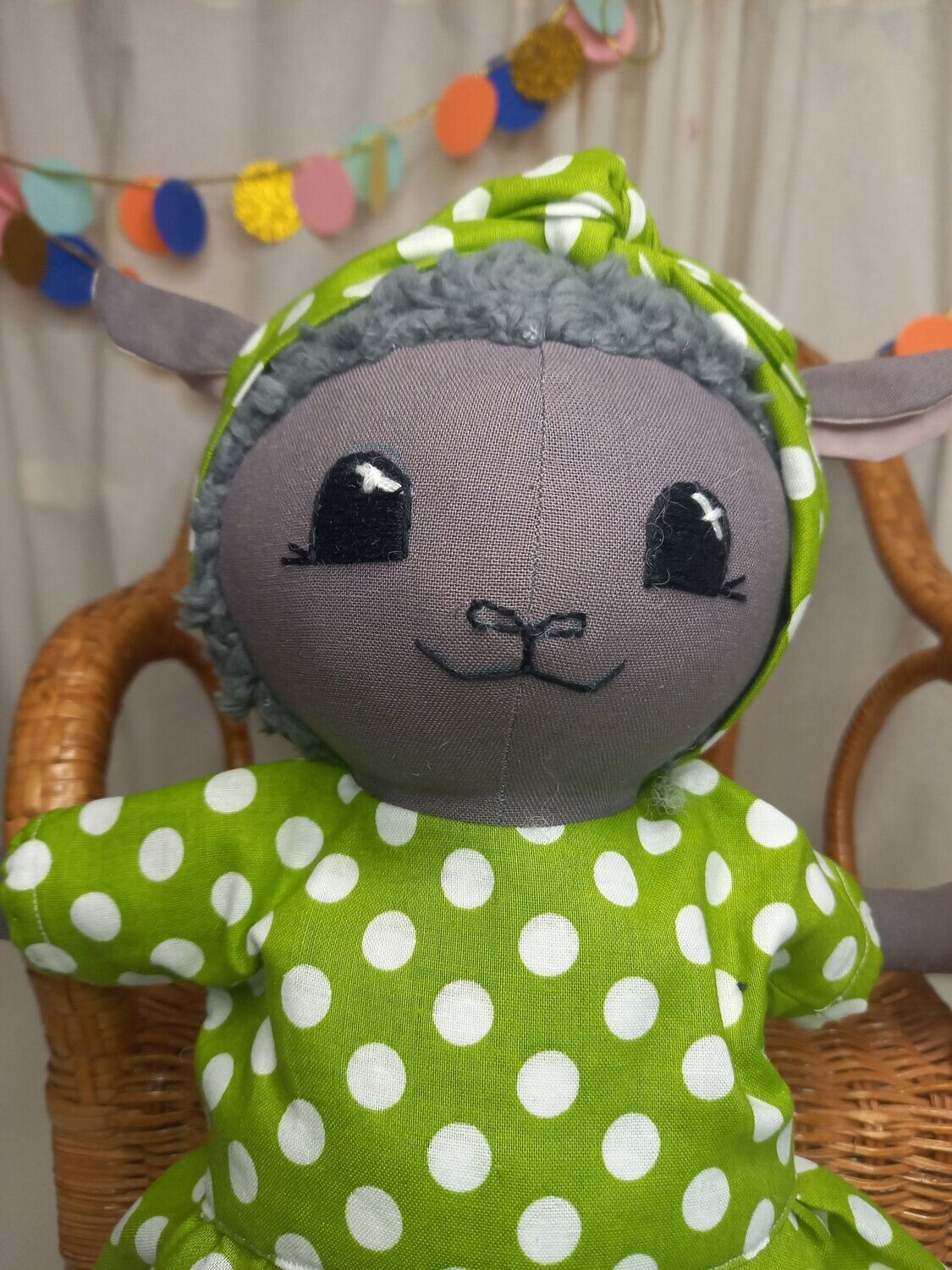 Stine, Schaf, handgemachtes Kuscheltier