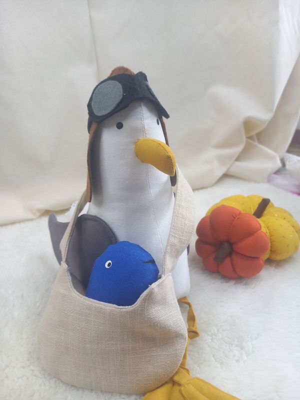 Möwe , Möwe mit Mütze, Sammlerstück, Nautisches Dekor, Nordsee, Möwe Spielzeug, Seevogel, Stofftier, Möwe, Kantenhocker, Versandfertig