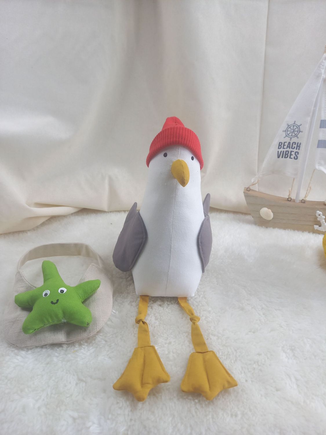Möwe , Möwe mit Mütze, Sammlerstück, Nautisches Dekor, Nordsee, Möwe Spielzeug, Seevogel, Stofftier, Möwe, Kantenhocker, Versandfertig