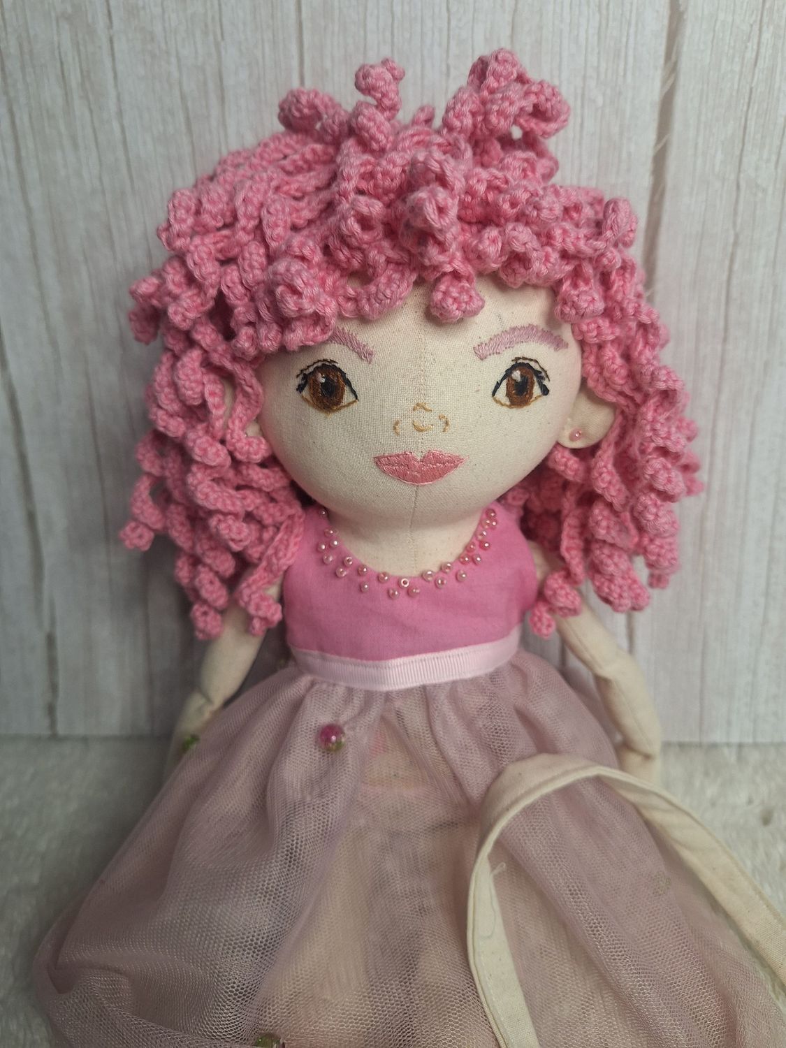 Candy - handwerklich gefertigte Stoffpuppe