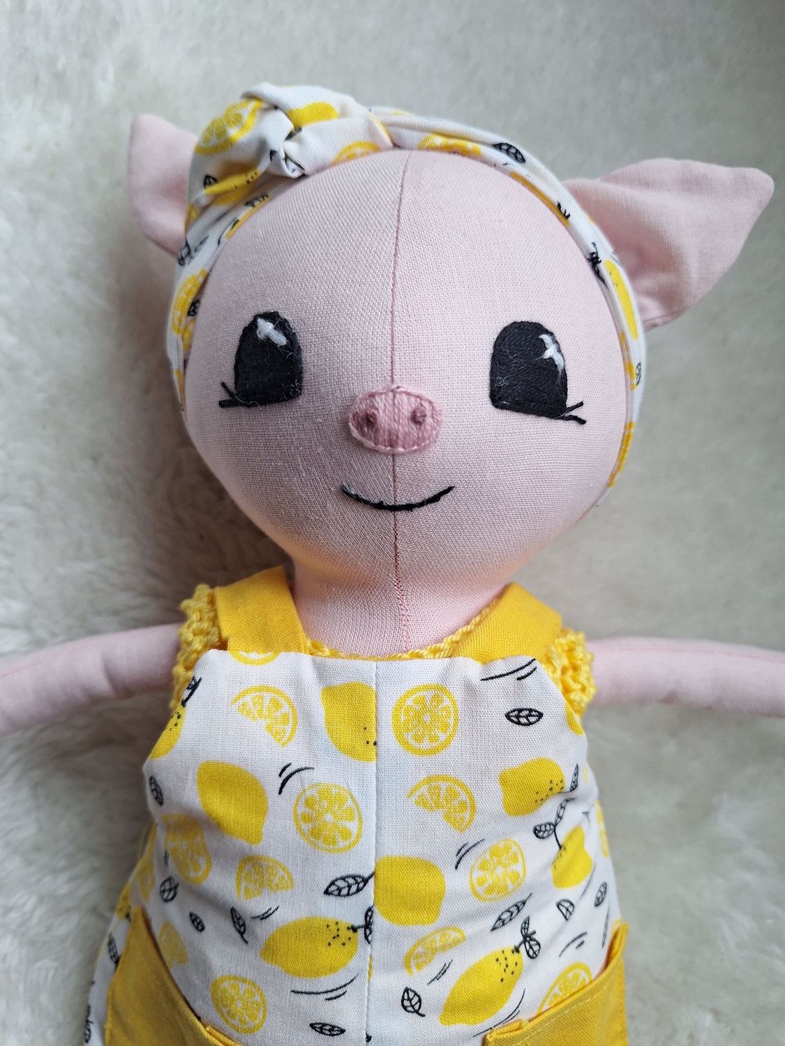 Handgemachtes Kuschelschwein „Sara“ – liebevoll genäht in Deutschland