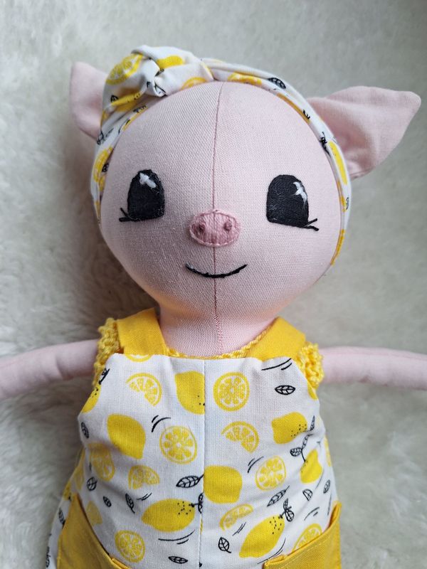 Handgemachtes Kuschelschwein „Sara“ – liebevoll genäht in Deutschland