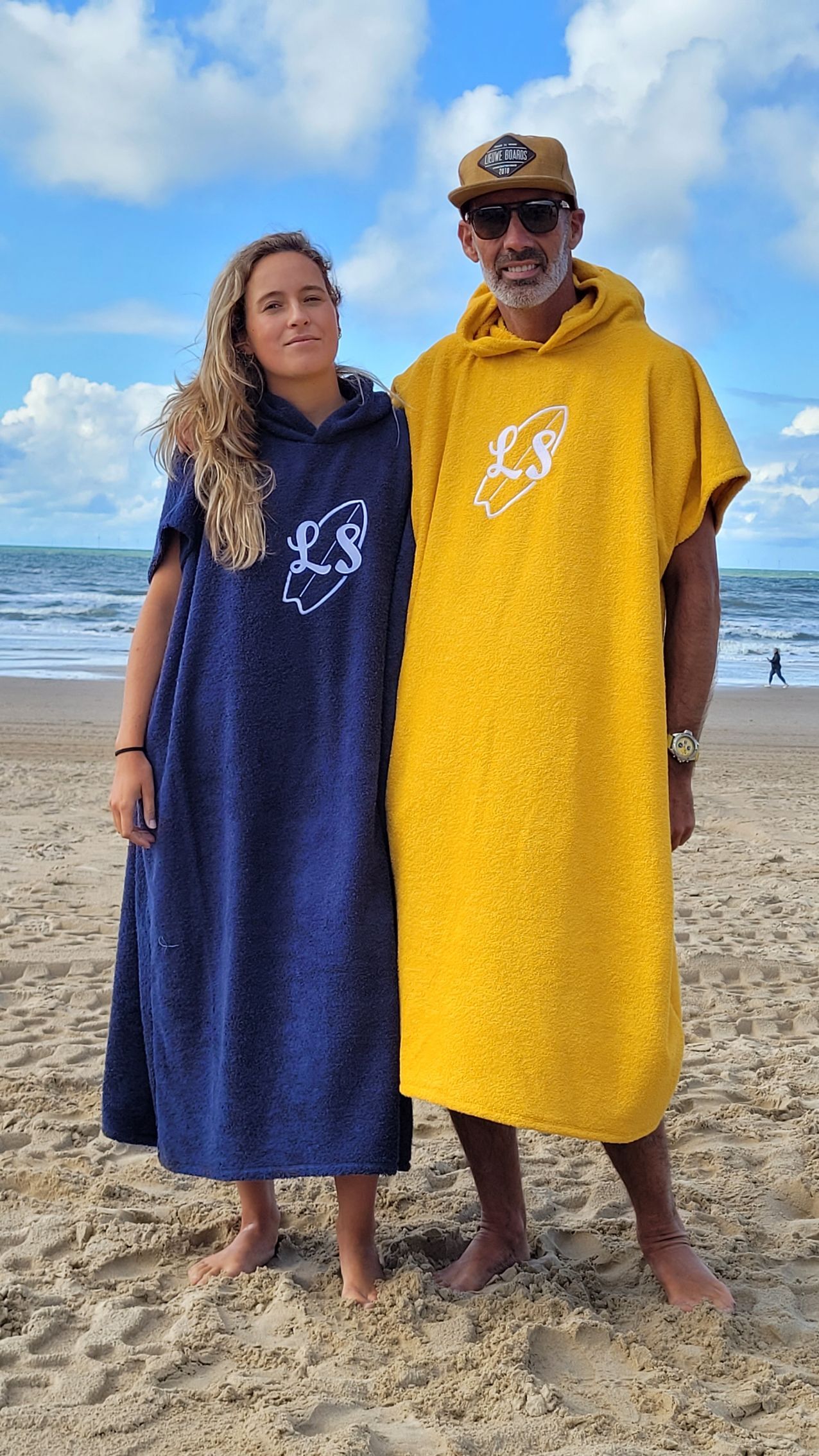 Lon's Poncho - Oker Geel