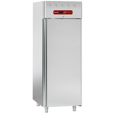 Ventilated refrigerator 700 liters, 1 door GN 2/1