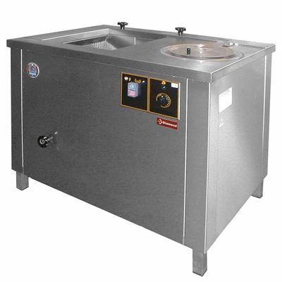 Wash vegetables and drying machine with extractable basket