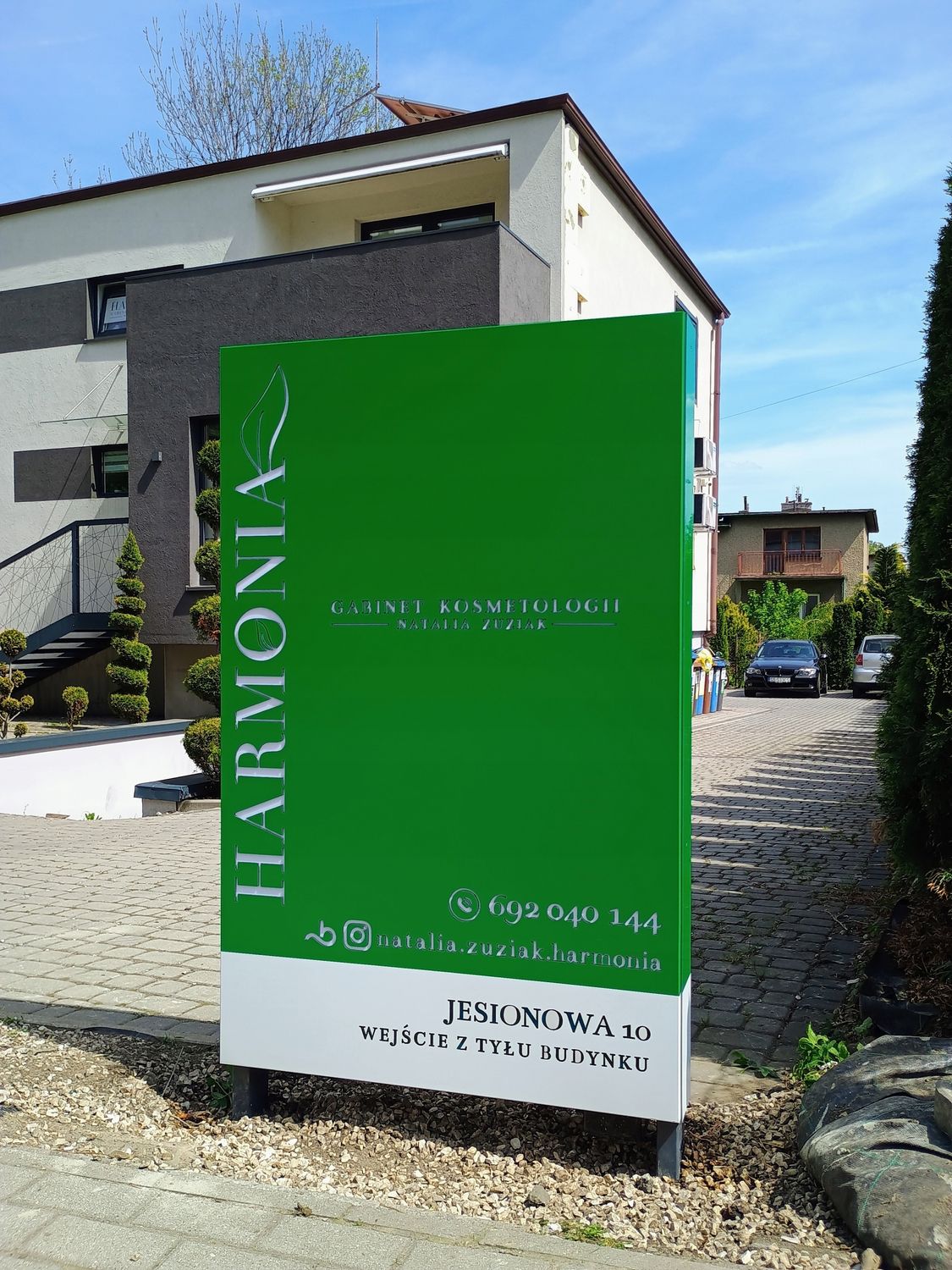 Pylon reklamowy dwustronny LED