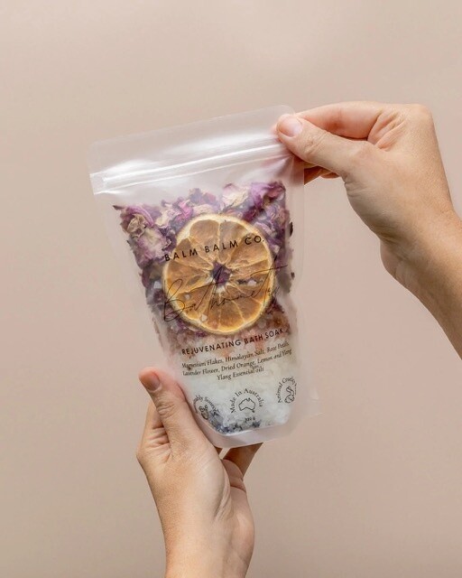 Rejuv Bath Soak, Material: Blushing Pink