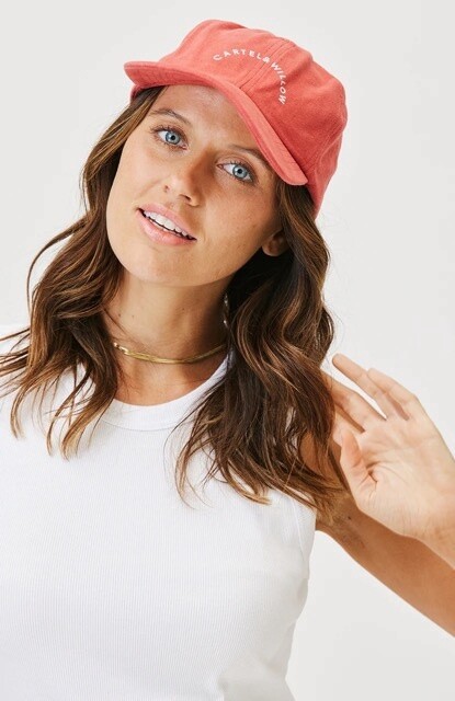 Sonnie Cap in Chiraz