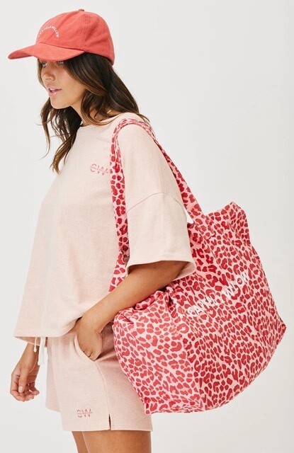 Olivia Tote Bag in Berry Leopard