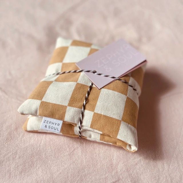 Heatpack in Golden Checker