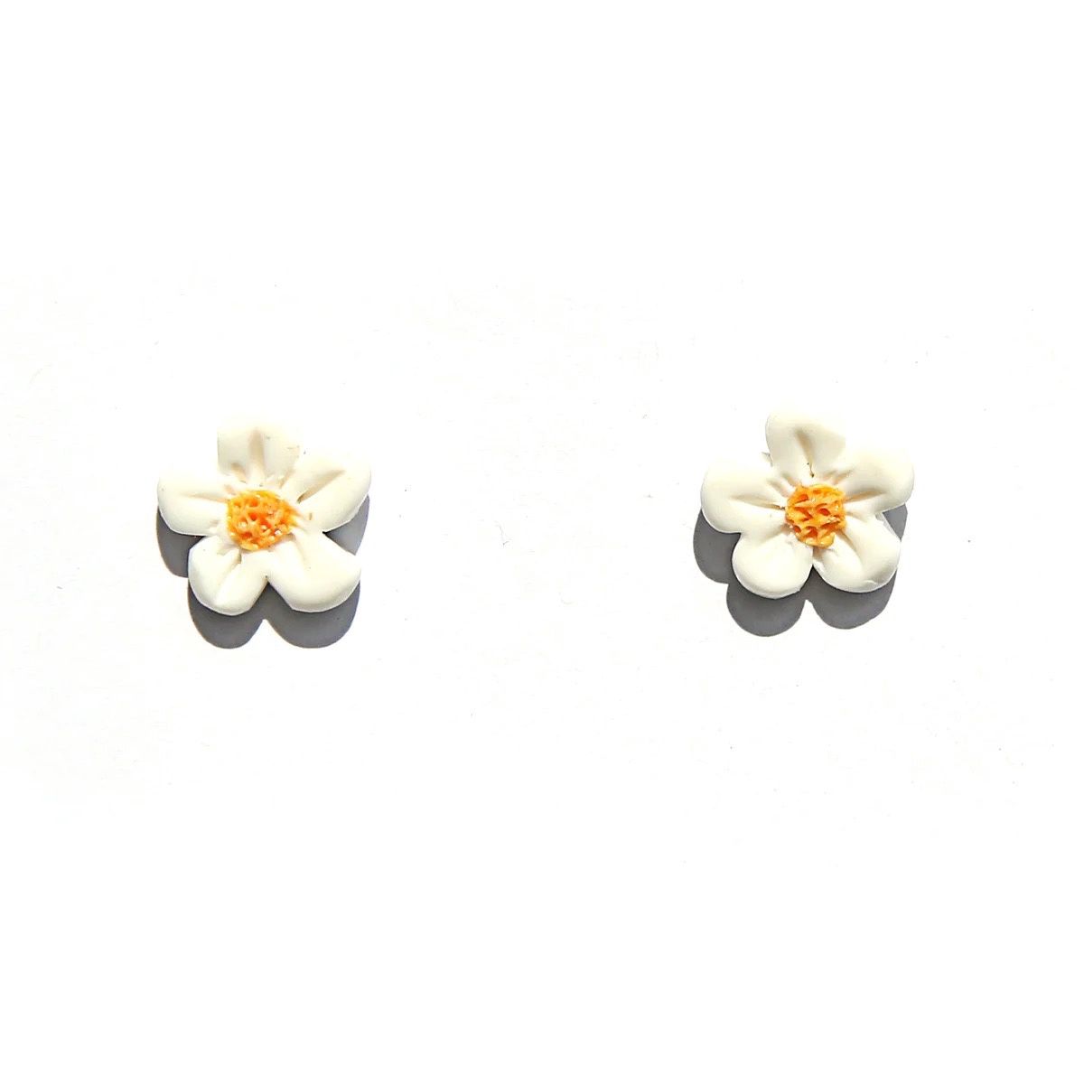 Daisy Studs