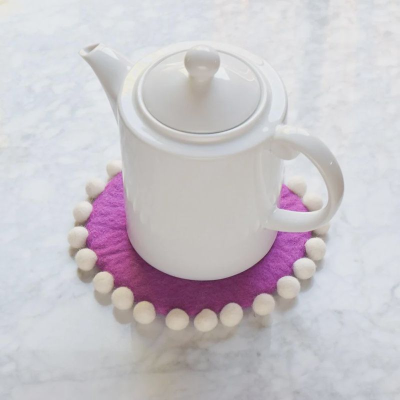 Felt Trivet Pot with PomPoms - Magenta