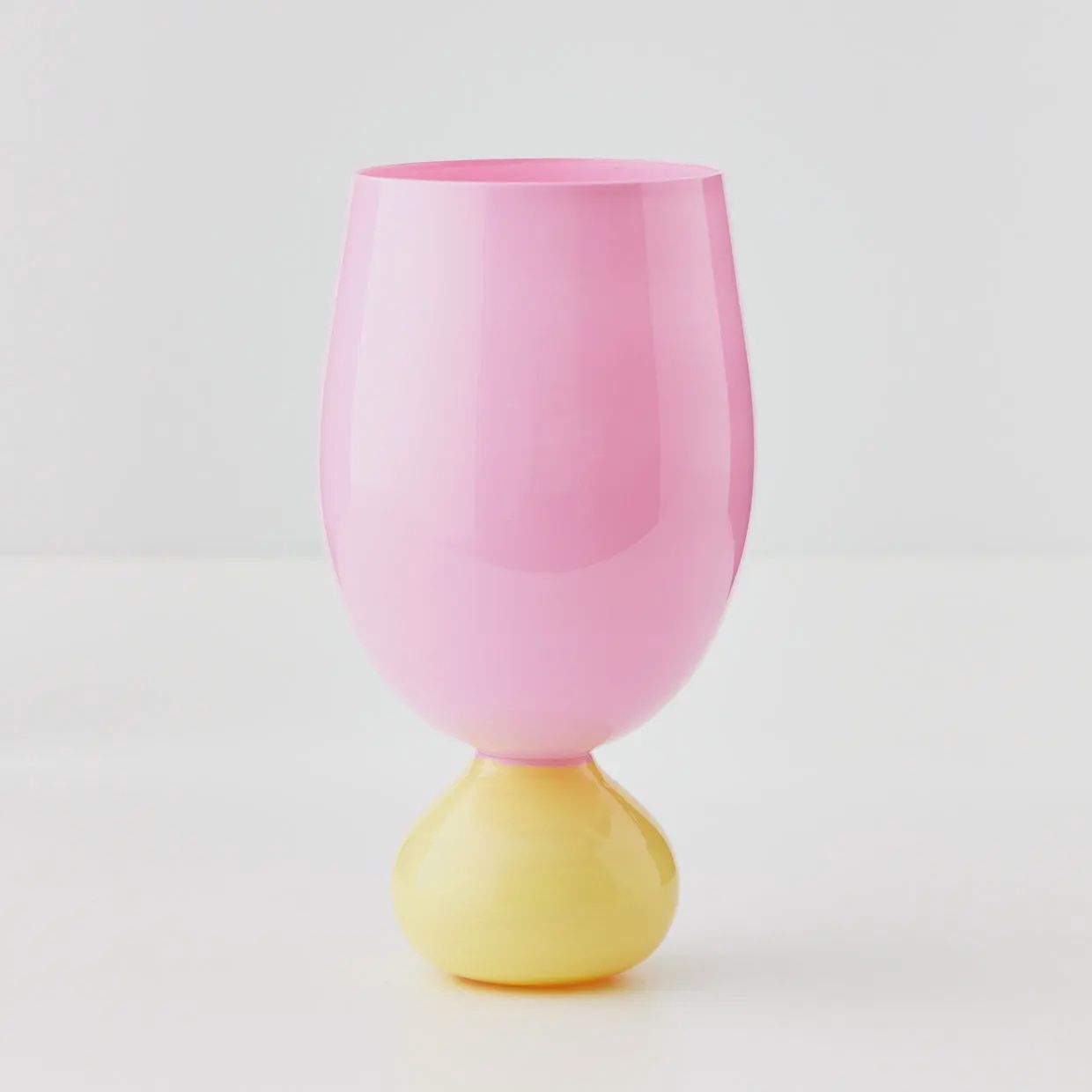 Aden Wine Glass in Pink