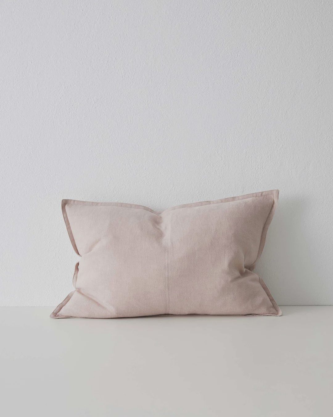 Como Linen 40x60cm cushion in Blush