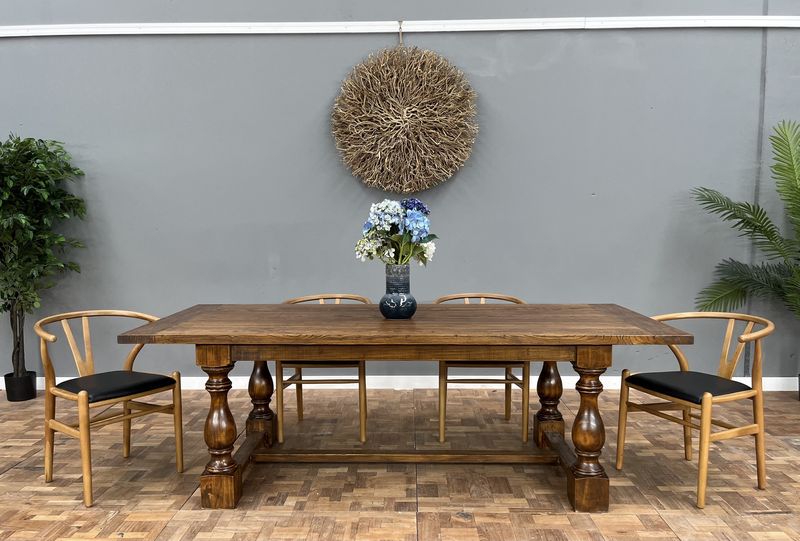 Ordos Dining Table