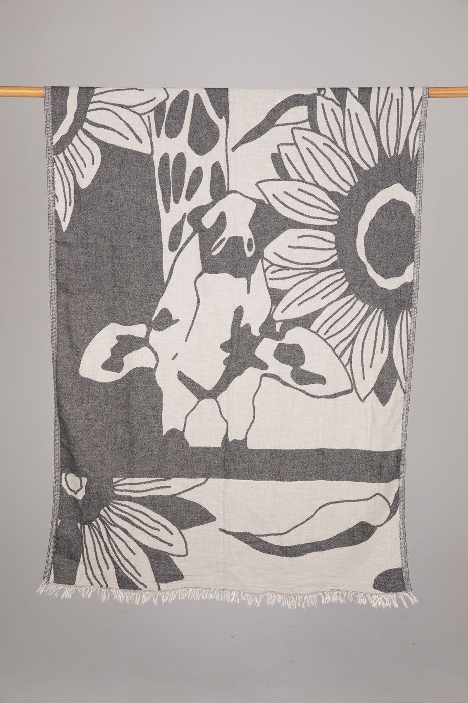 Grecian Towel in Mykonos Black Print