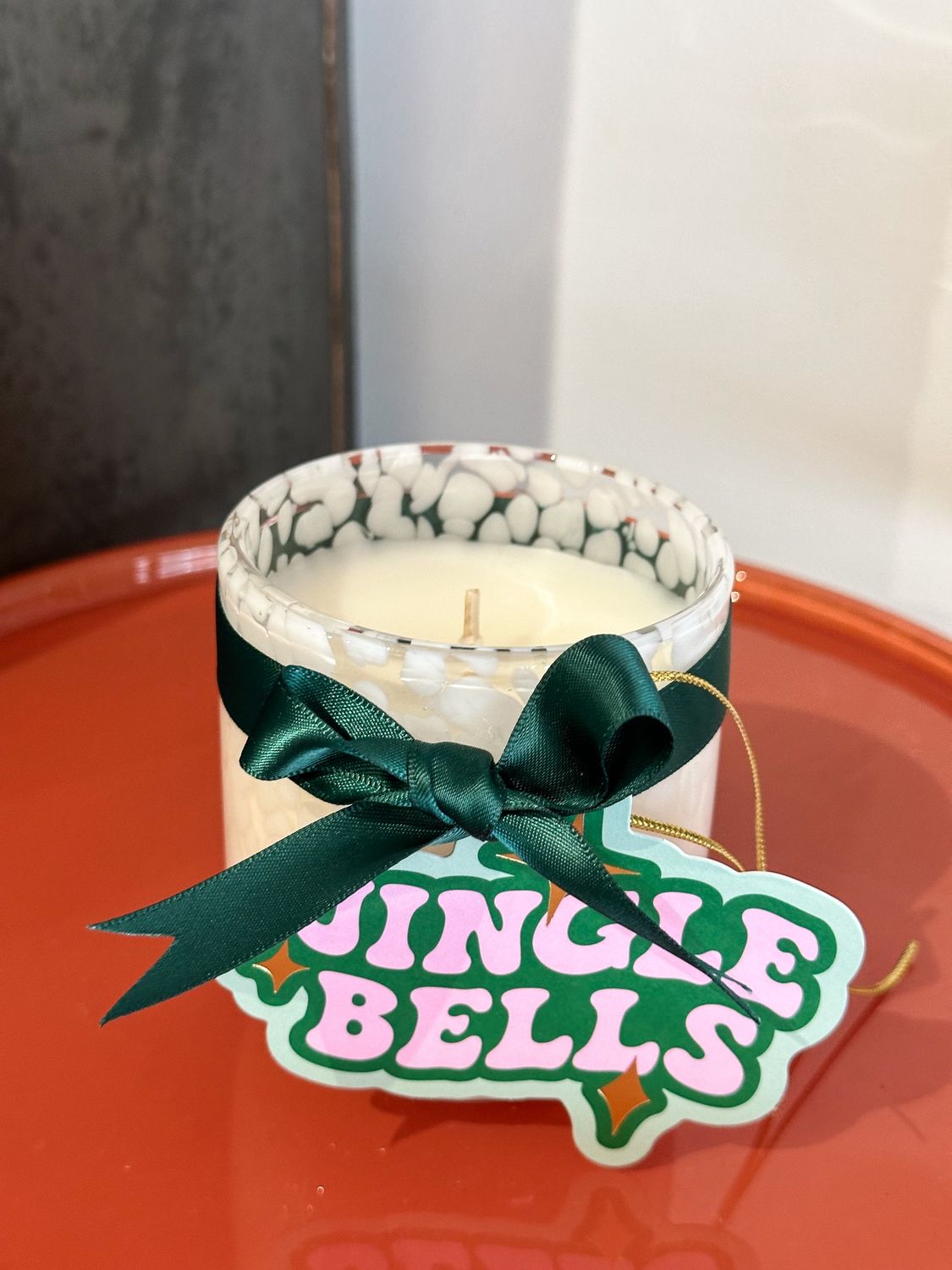 Snowflake &amp; Cashmere Scented Christmas Candle