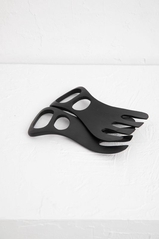 Claw Salad Servers in Black