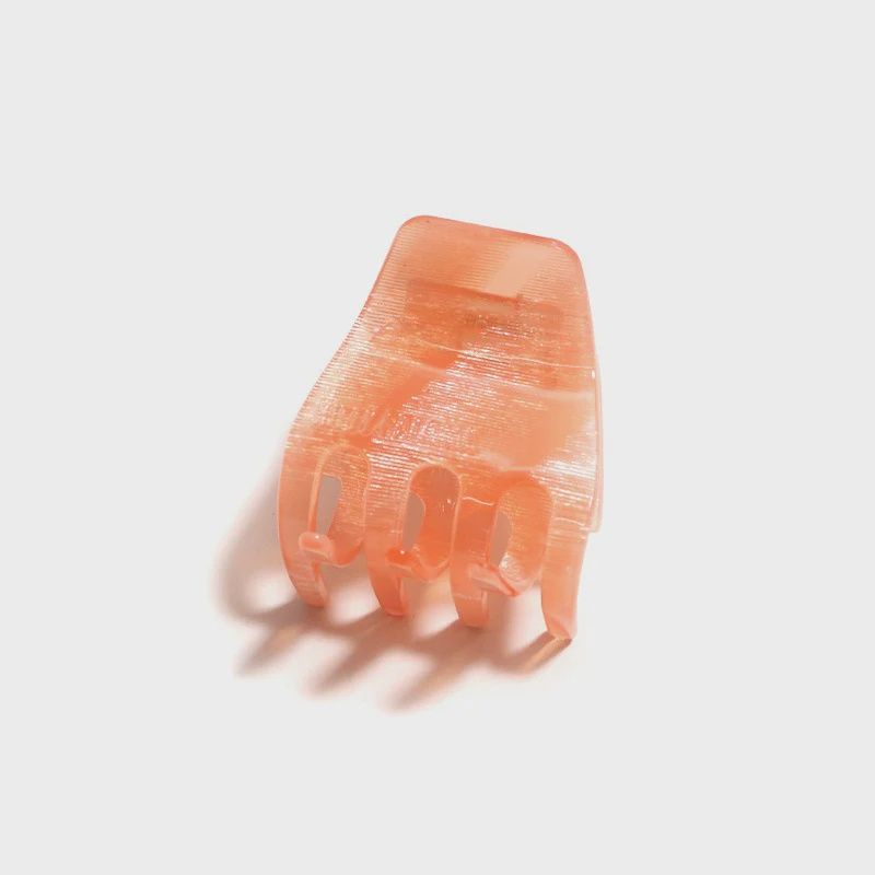 Petite Claw Clip in Peach Billini