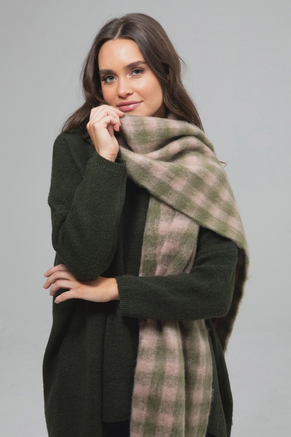 Morrisy Scarf in Pink with Green