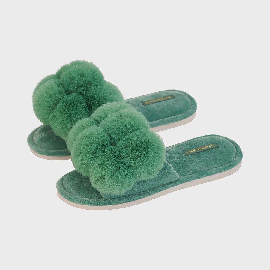 Cozy Luxe Pom Pom Slipper in Spearmint