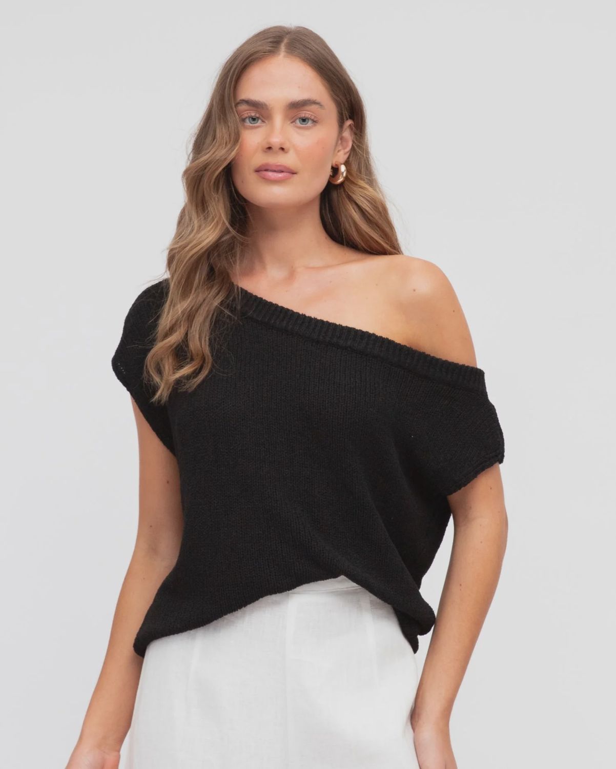 White Closet Knit Top - Black