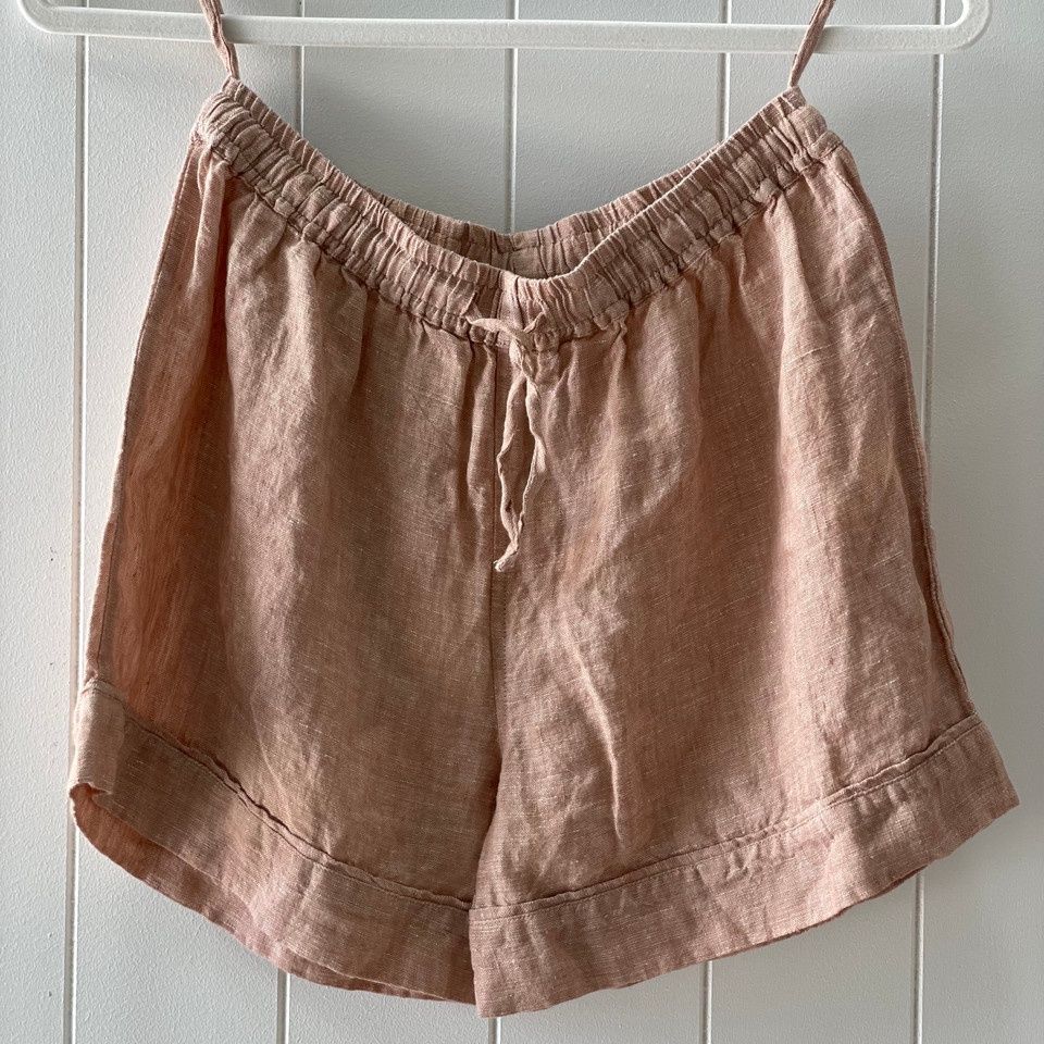 Bria Linen Shorts in Pink &amp; White