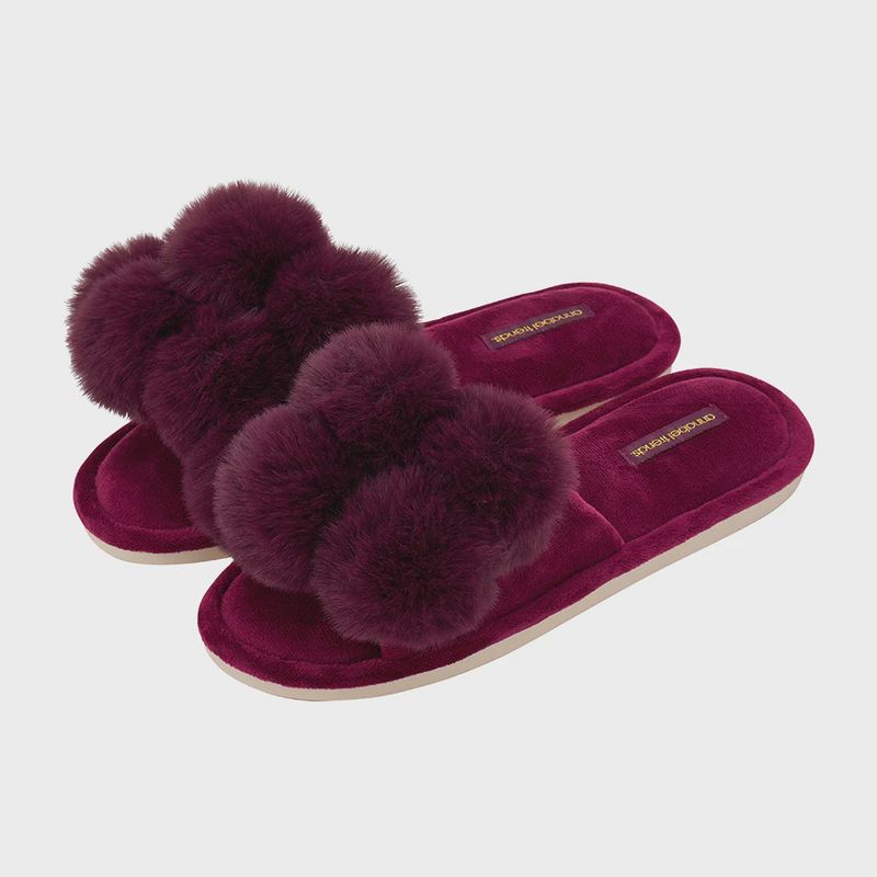 Cozy Luxe Pom Pom Slipper in Mulberry