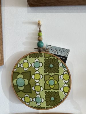 Retro Daisy Tile Hoop
