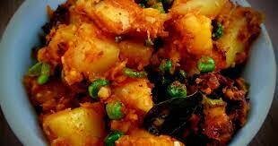 Potato Peas Poriyal- Catering Tray  ( 50 people for full tray and 25 for half tray )