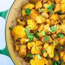 Aloo Gobi - Catering Tray ( 50 people for full tray and 25 for half tray )