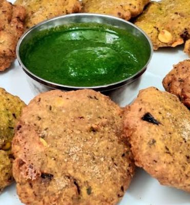 Gujarati Dal Vada with Green Chutney