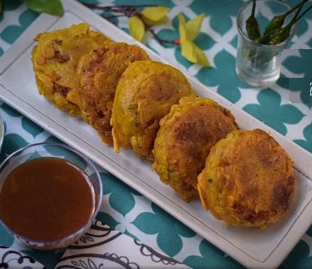 Aloo Chop With Ketchup