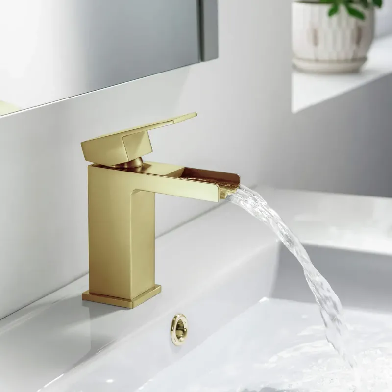 Bath Faucets & Accessories