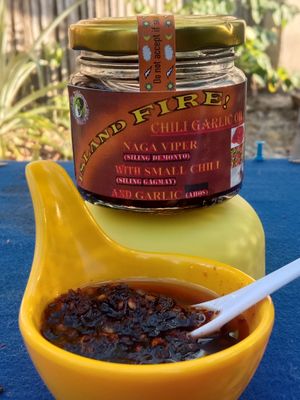 &quot;Island Fire&quot; Chili Garlic Oil with Chili Demonyo 120 ml jar