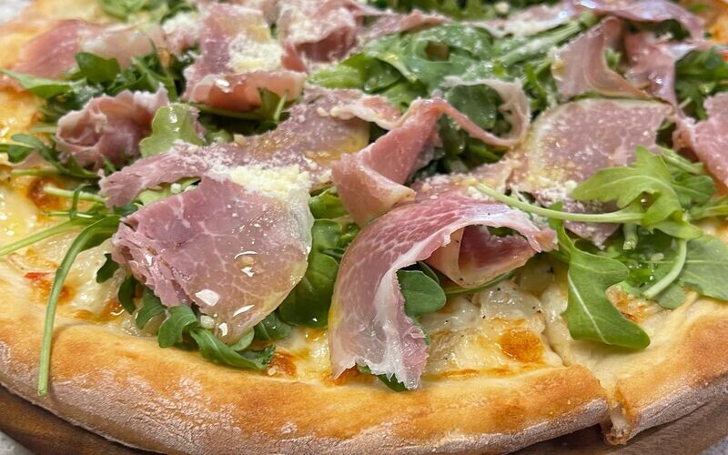Prosciutto & Arugula Pizza