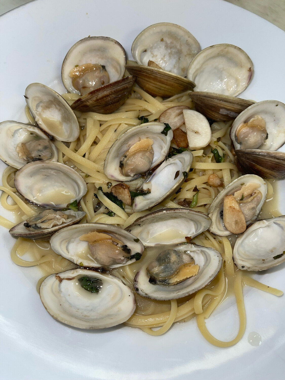 ​
Linguine with Clams