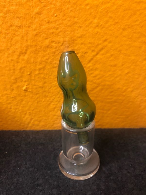 Green Hourglass Body Curvy Bubble Carb Cap