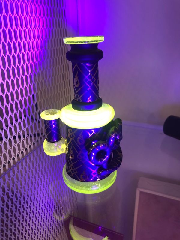 Smiff Glass UV Reactive Heady Brass Knuckles Vase