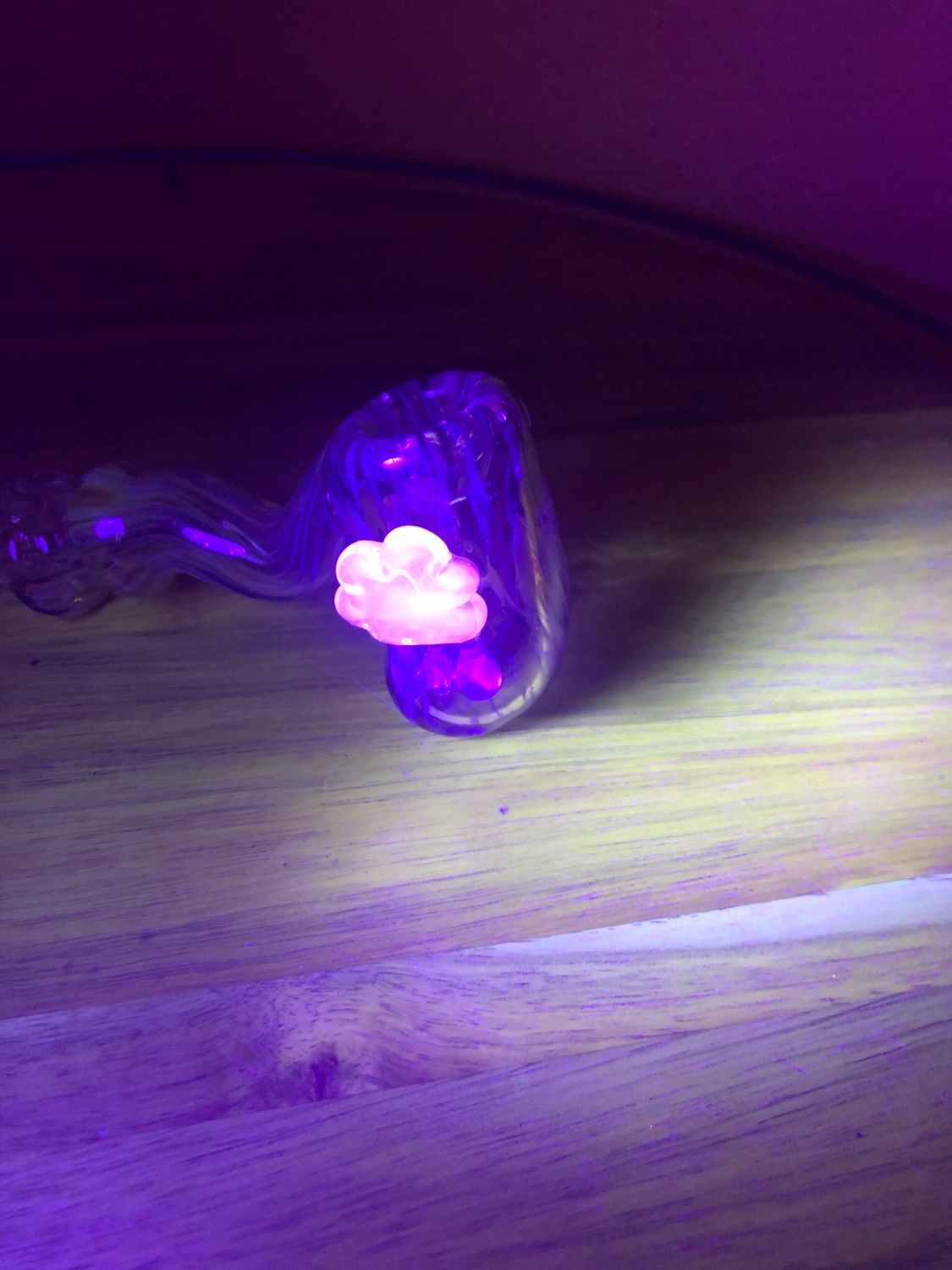 UV Reactive Rain Cloud Bendy Hand Pipe