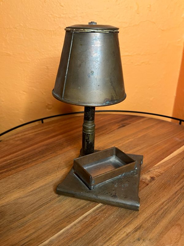 Lamp Cigarette Holder &amp; Ashtray
